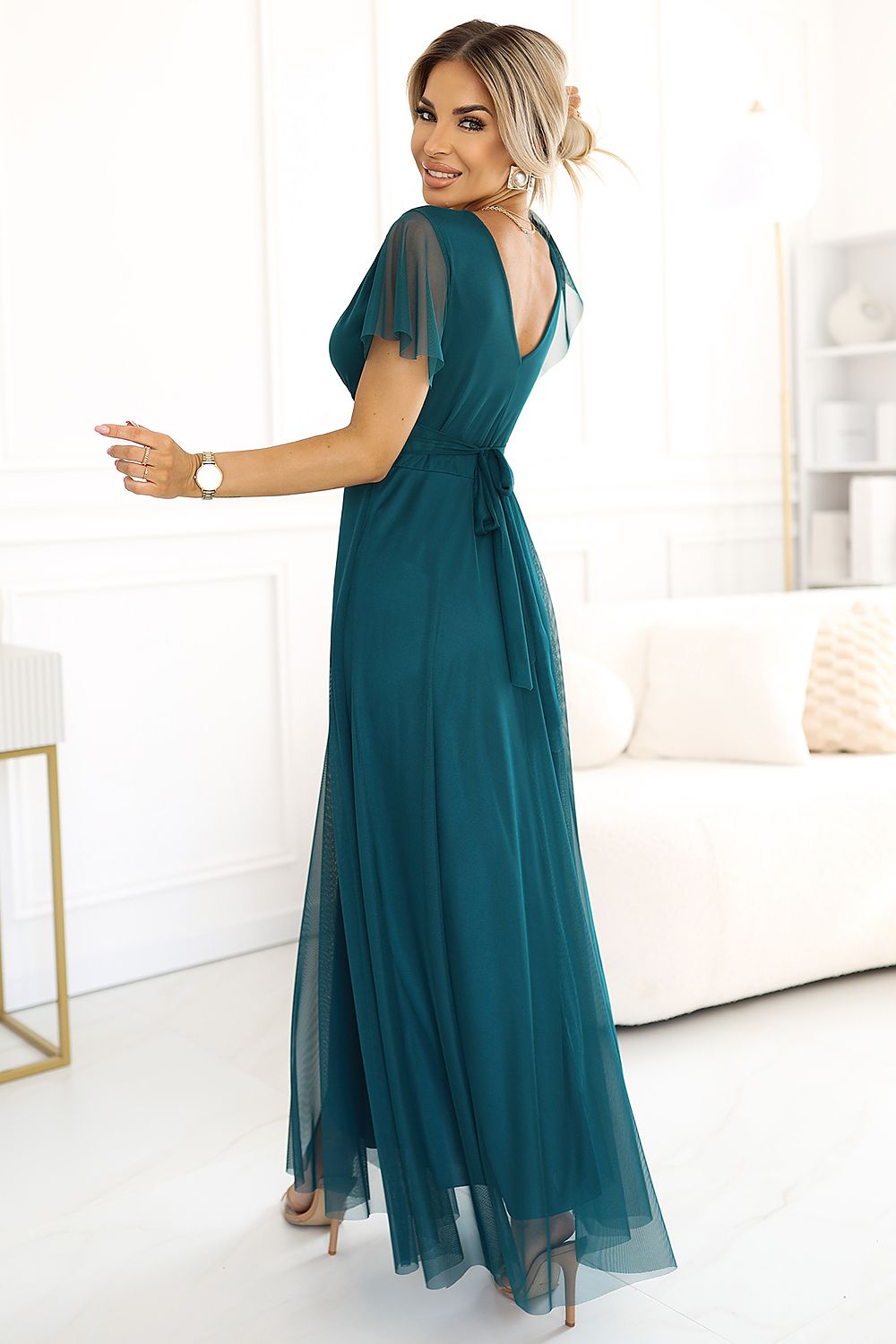 Long dress model 212256 Numoco