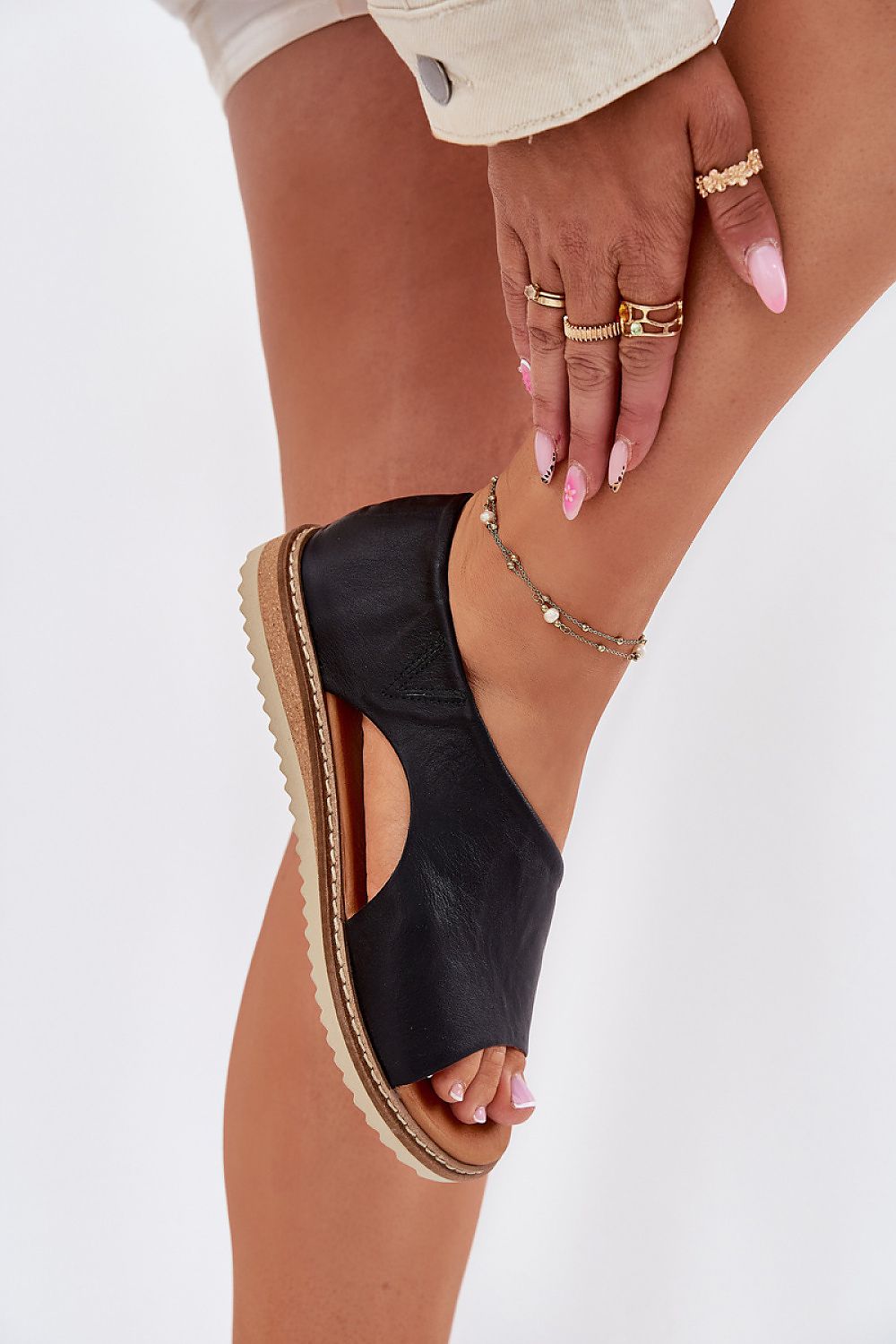 Sandals model 214102 Step in style