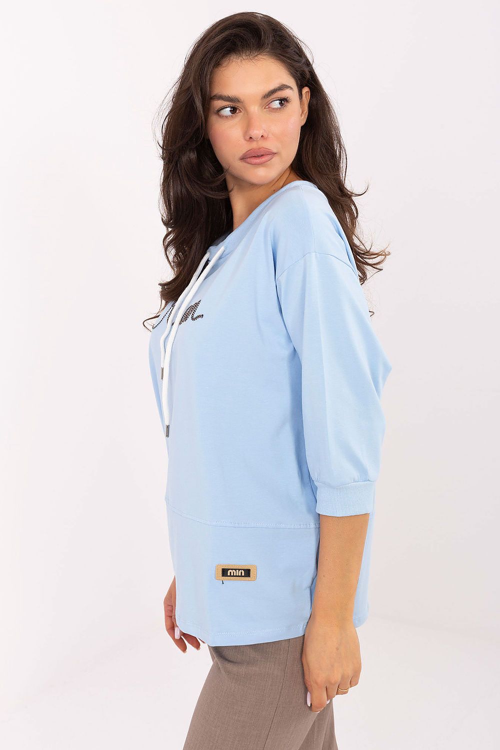 Blouse model 218389 Relevance