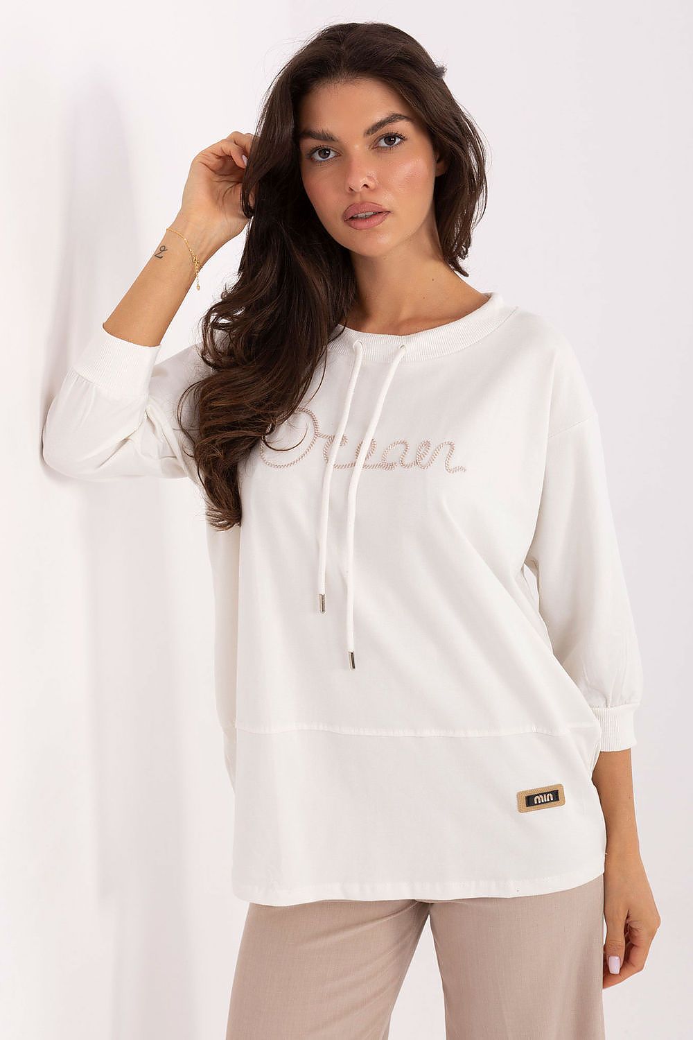 Blouse model 218391 Relevance