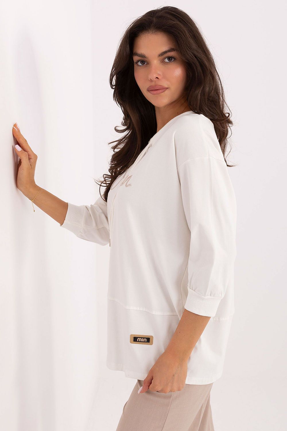 Blouse model 218391 Relevance