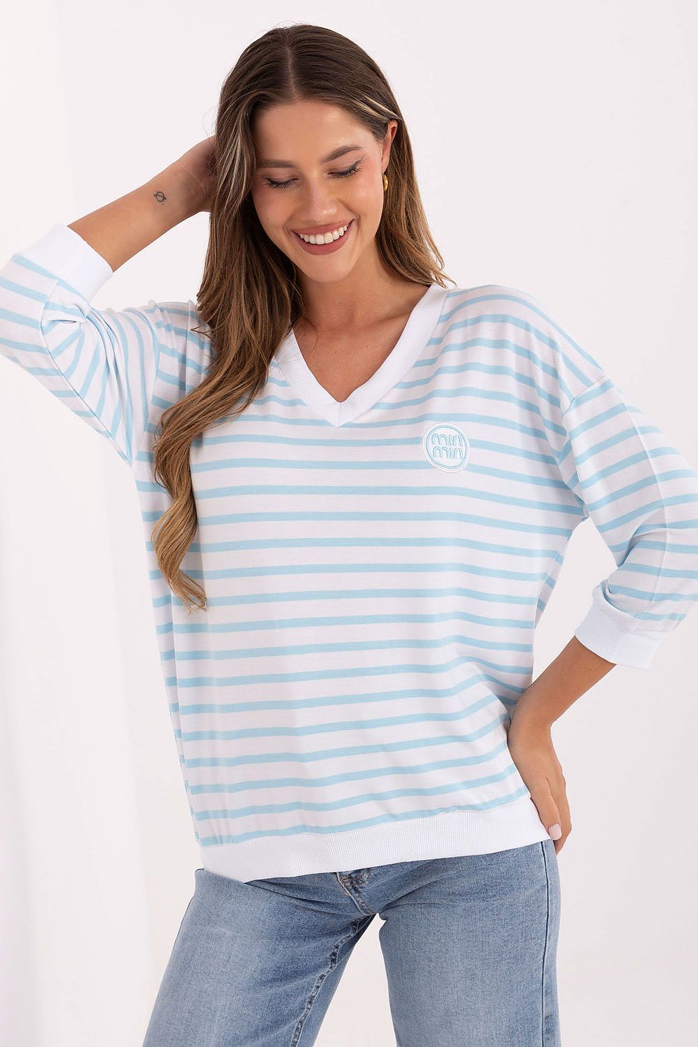 Blouse model 218842 Relevance