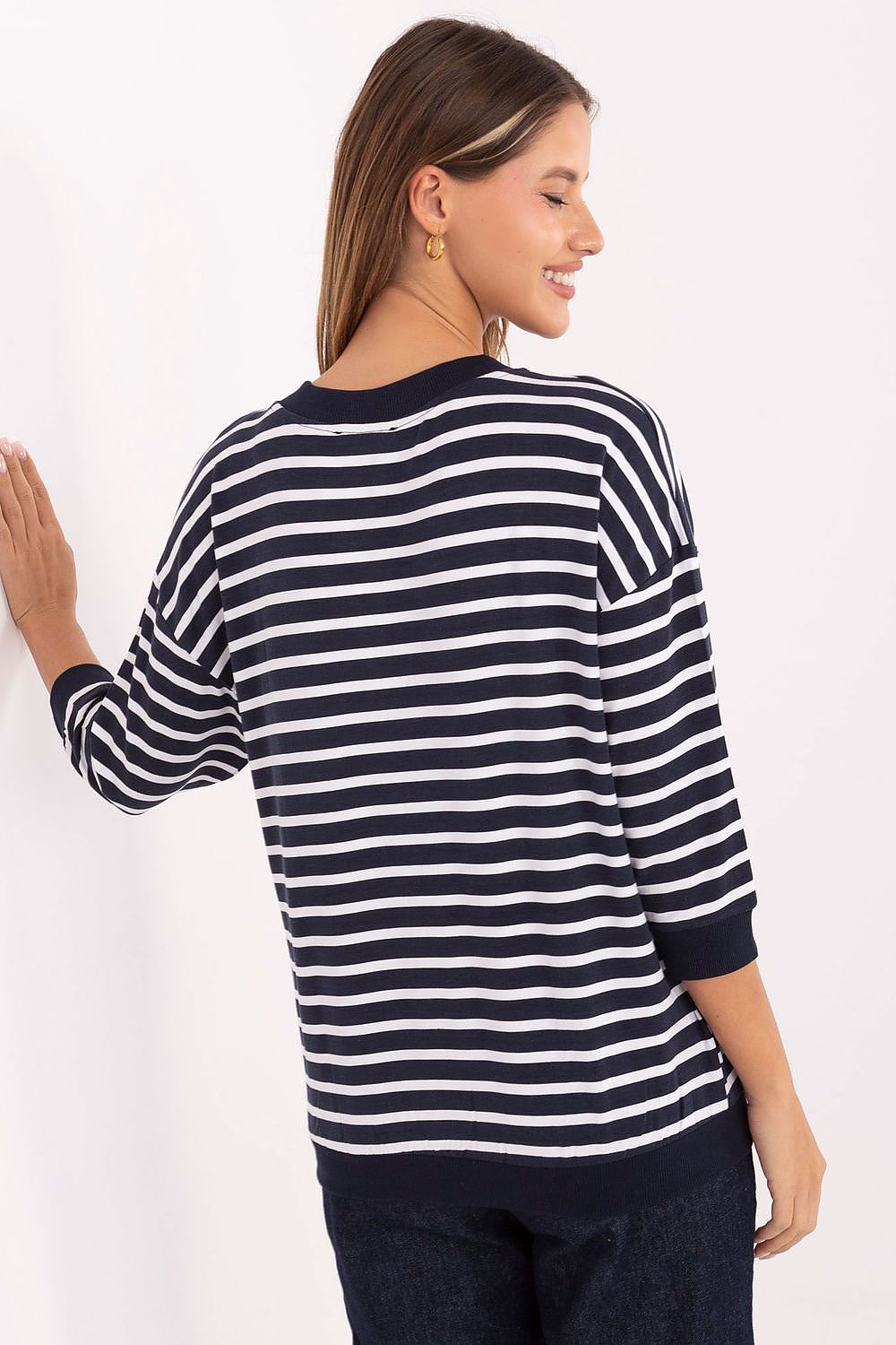 Blouse model 218843 Relevance