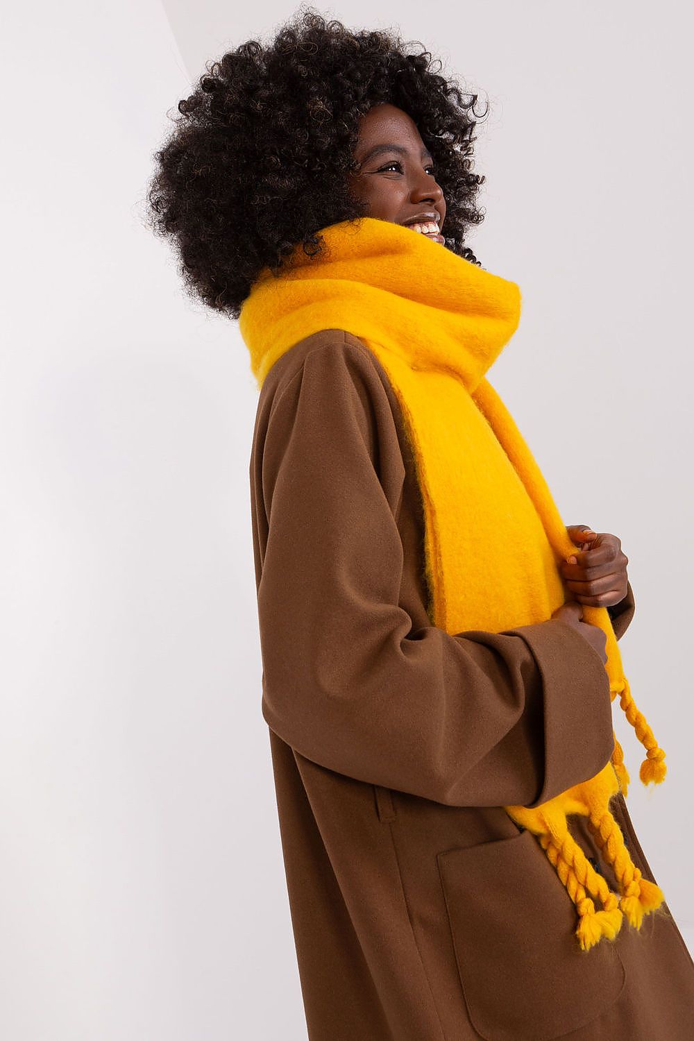  Shawl model 190577 AT 