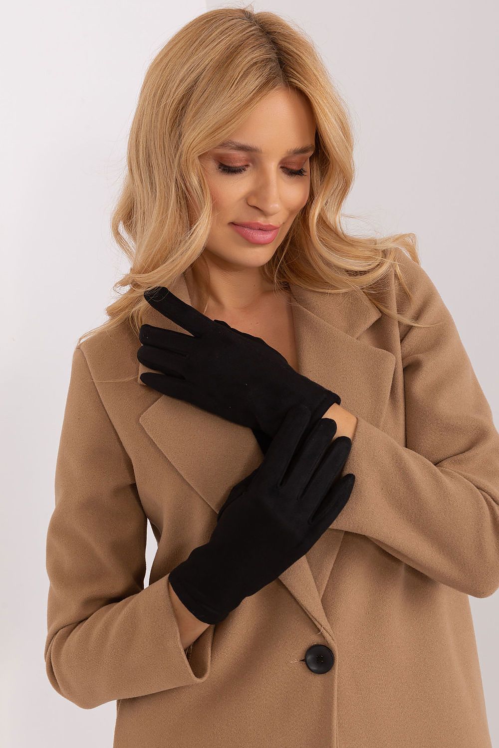  Gloves model 190829 AT 