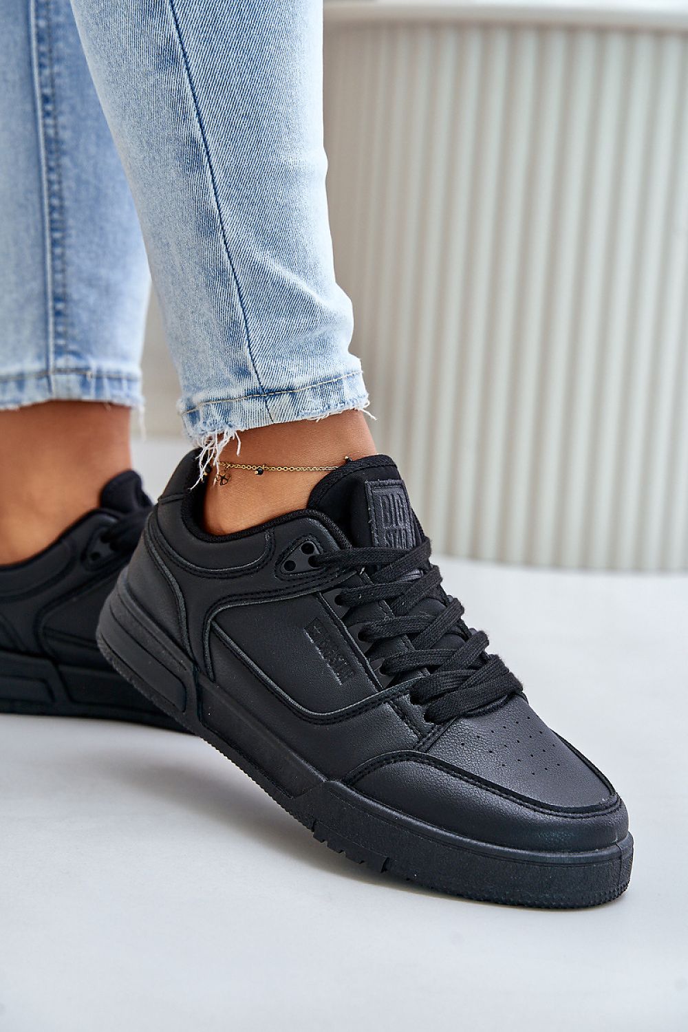  Sport Shoes model 201707 Step in style 