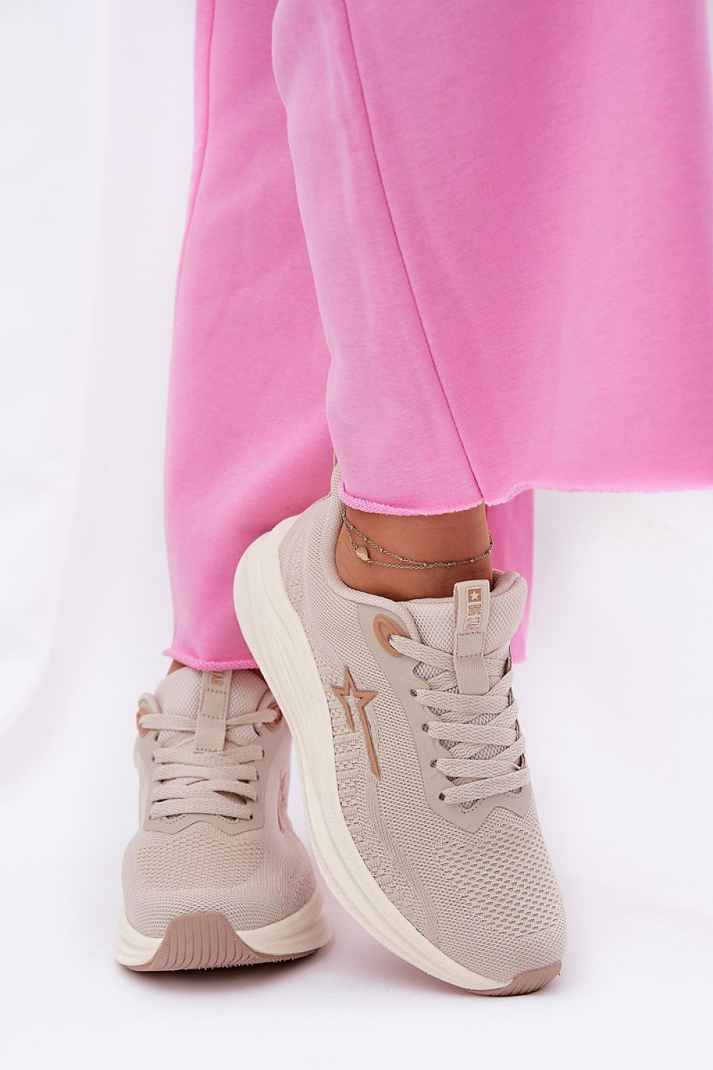  Sport Shoes model 211329 Step in style 