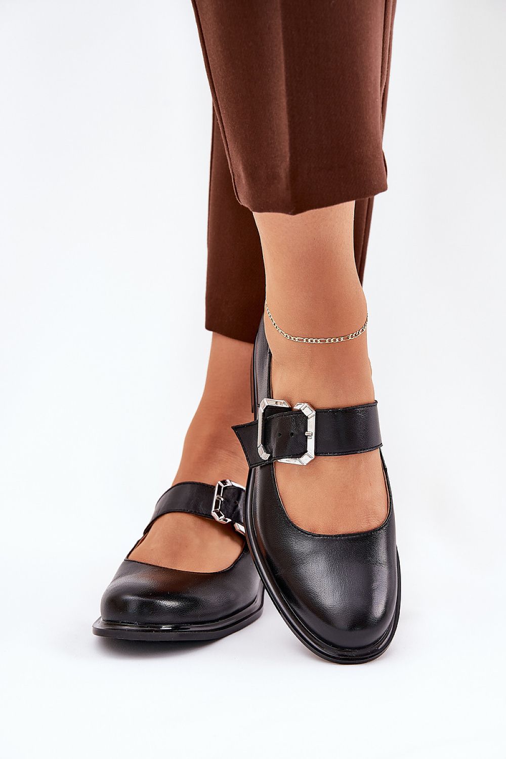  Half shoes model 212573 Step in style 