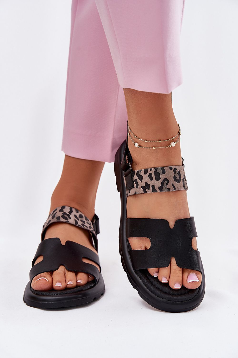  Sandals model 215338 Step in style 