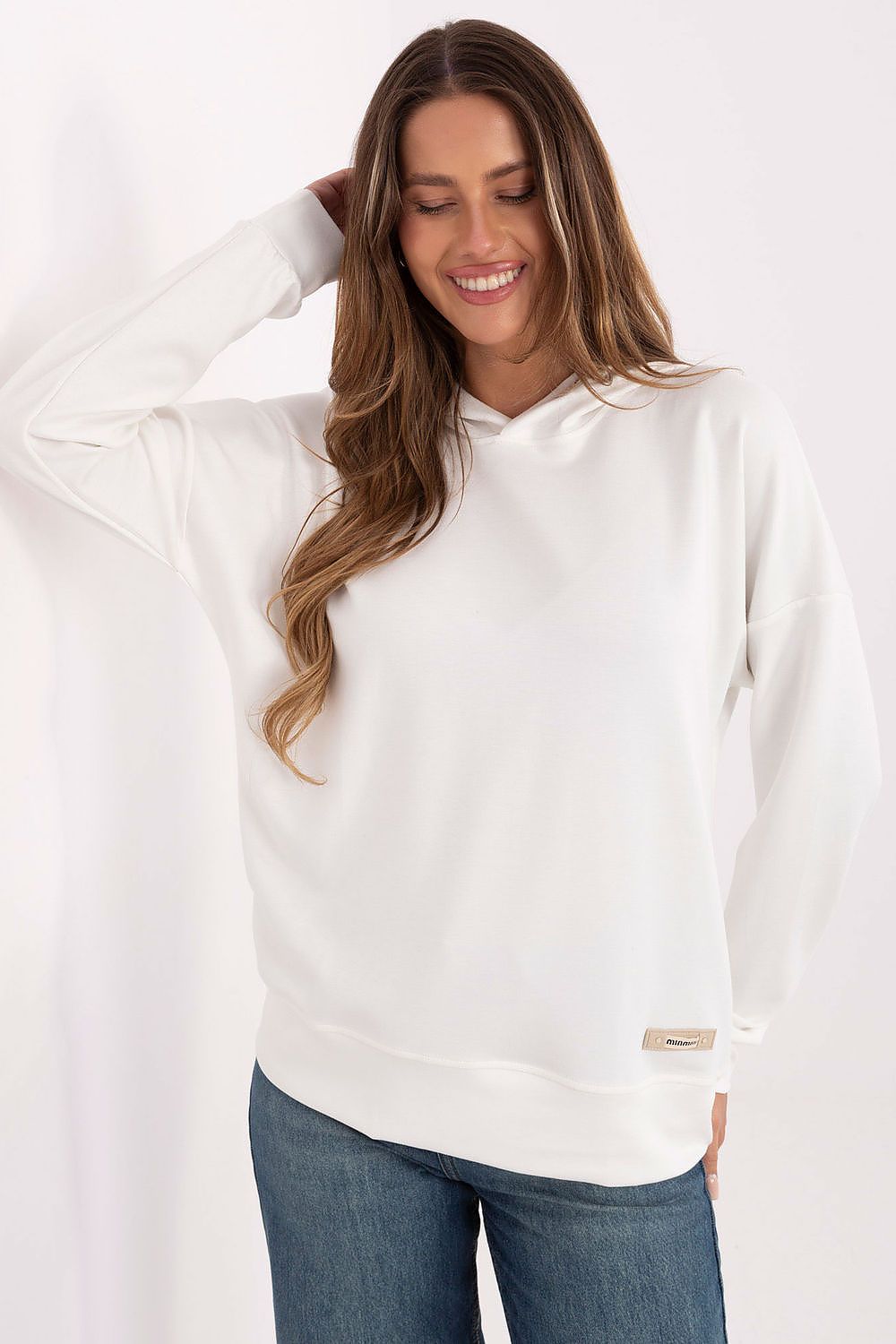  Sweatshirt model 220421 Relevance 