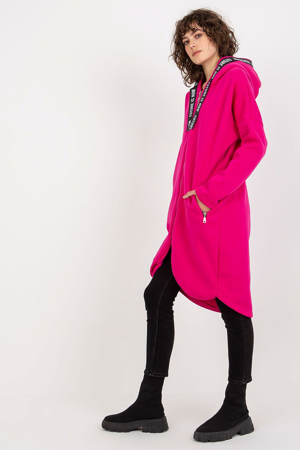  Sweatshirt model 174828 Relevance 