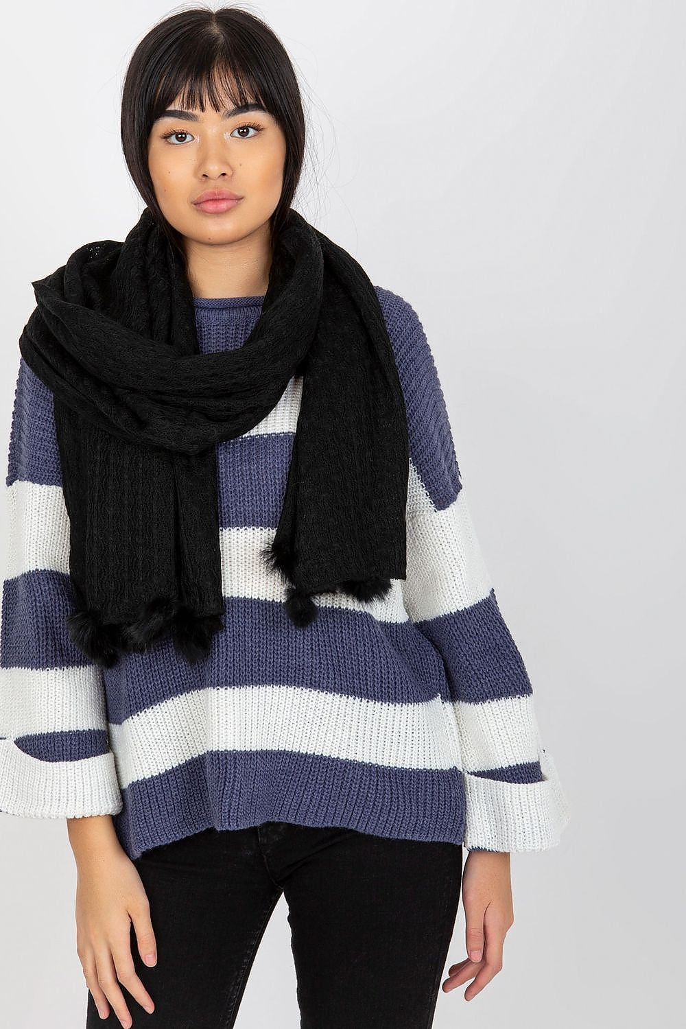  Shawl model 185907 AT 